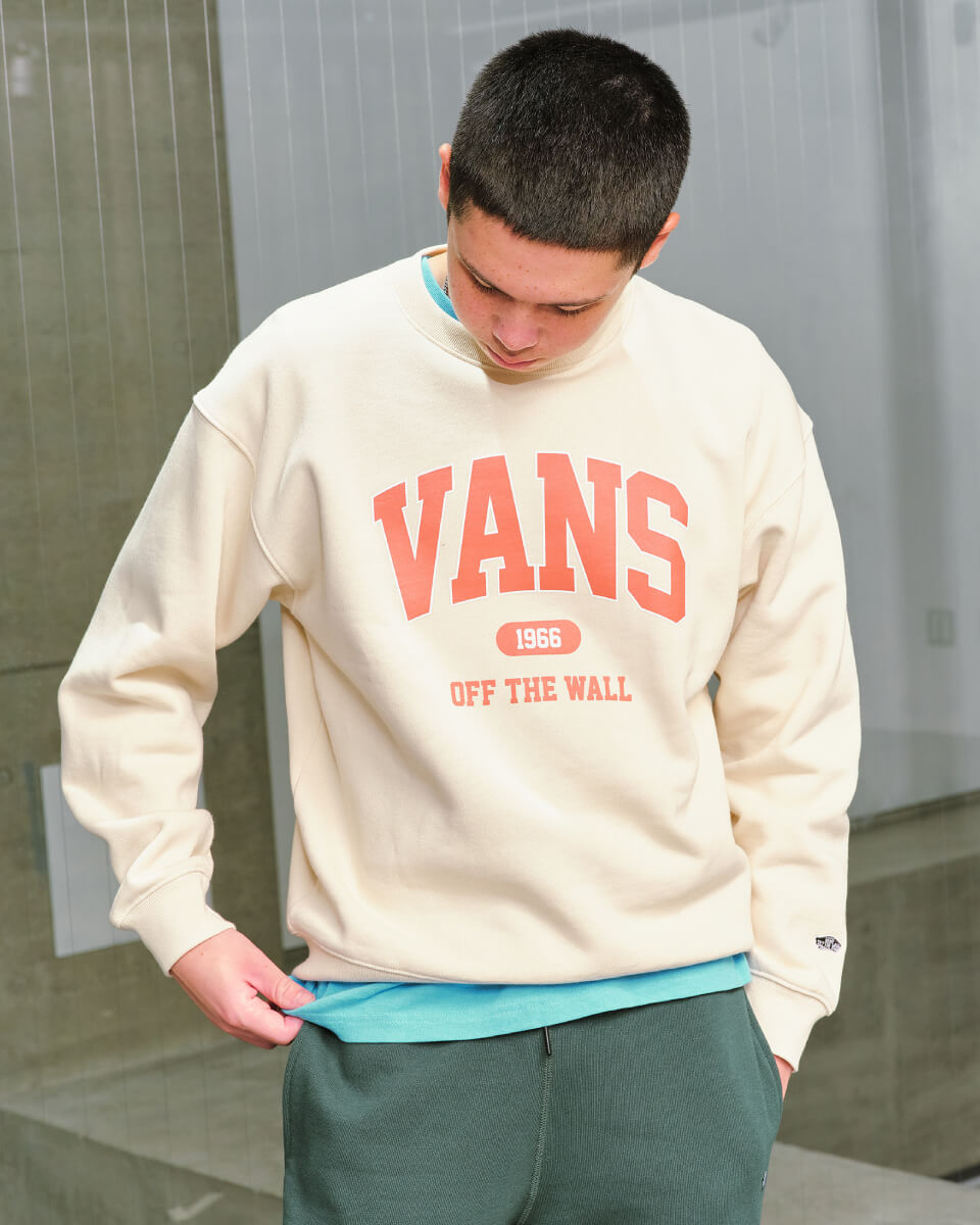 VANS APPAREL COLLECTION AW24 �R�[�f�B�l�[�g