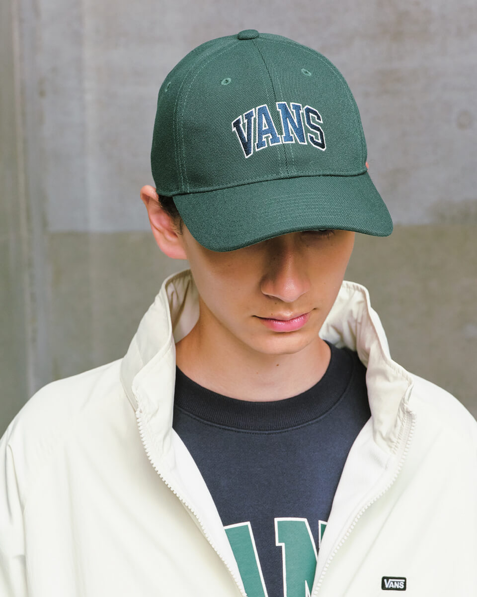 VANS APPAREL COLLECTION AW24 �R�[�f�B�l�[�g