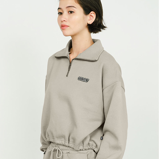 W game logo half zip parka