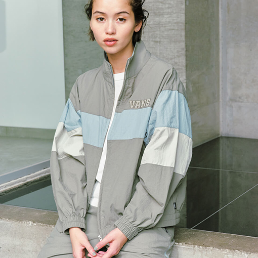 W color scheme trackjacket