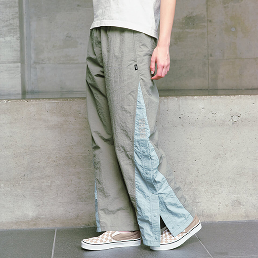 W color scheme logo pants
