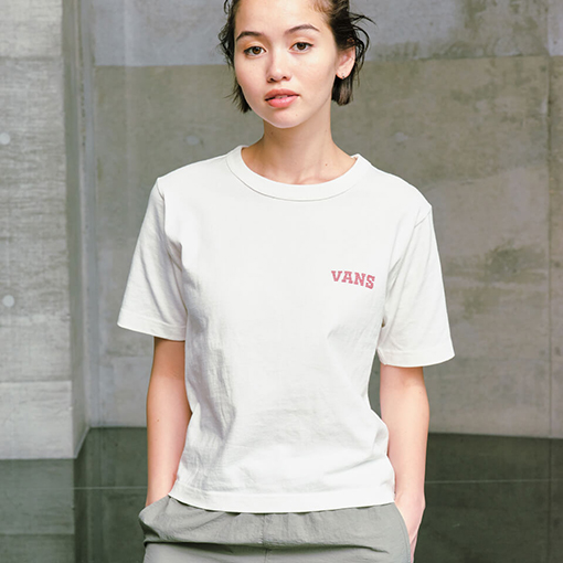 W color scheme T-shirt