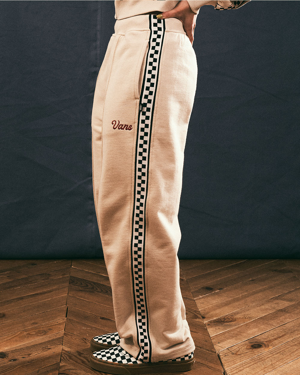 VANS APPAREL COLLECTION AW24 �R�[�f�B�l�[�g
