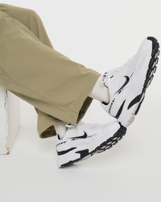 �C�j�V�G�[�^�[