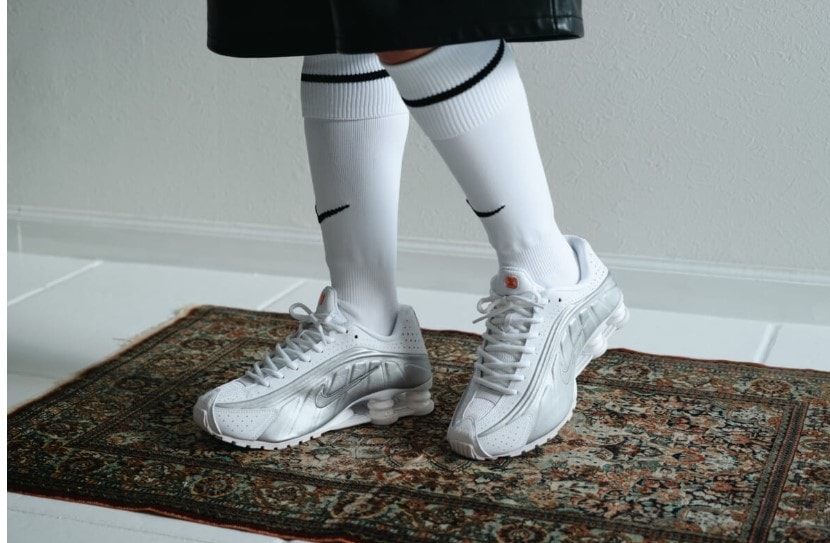 NIKE �E�B�����Y �V���b�N�X �\�b�N�X�@�R�[�f