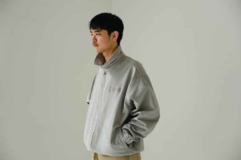 NIKE �V�e�B �A�E�^�[�@�R�[�f