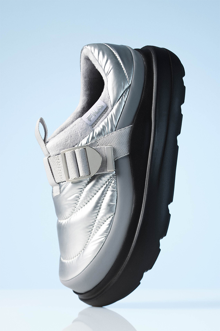 FILA �~ aespa NINGNING��7�e PUFFER�b�t�B�� �R�[�f�B�l�[�g