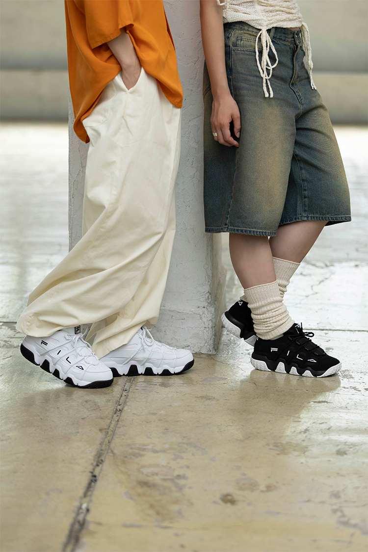 FILA NEW STANDARD�b�t�B�� �R�[�f�B�l�[�g