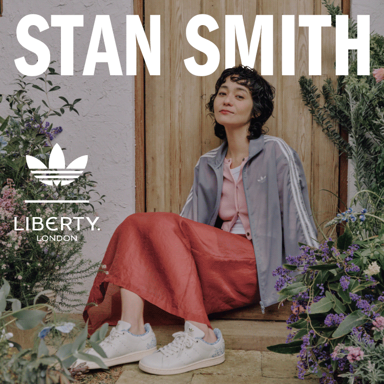 �����ɏt���Badidas �~ Liberty London �|����ނ��Z���A��l�̉ԕ��X�j�[�J�[�B