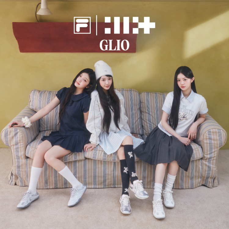 ILLIT���Z���A���E�������̃o���G�R�A�E�X�^�C���b�t�B��