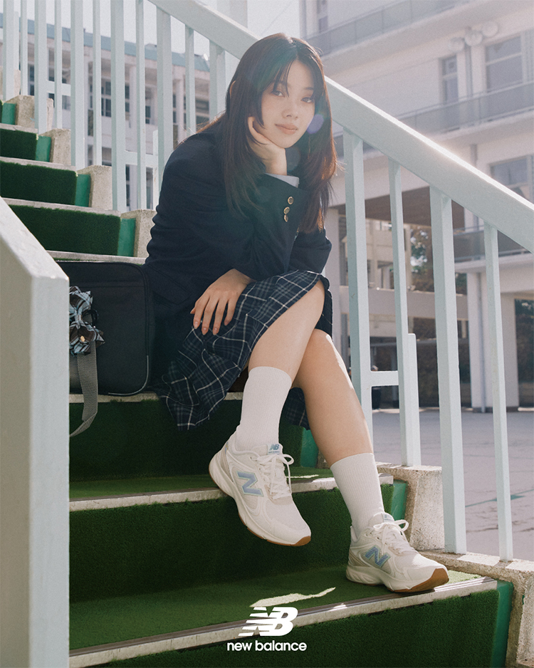 Move active�bNew Balance ��Փނ��񒅗p �R�[�f�B�l�[�g