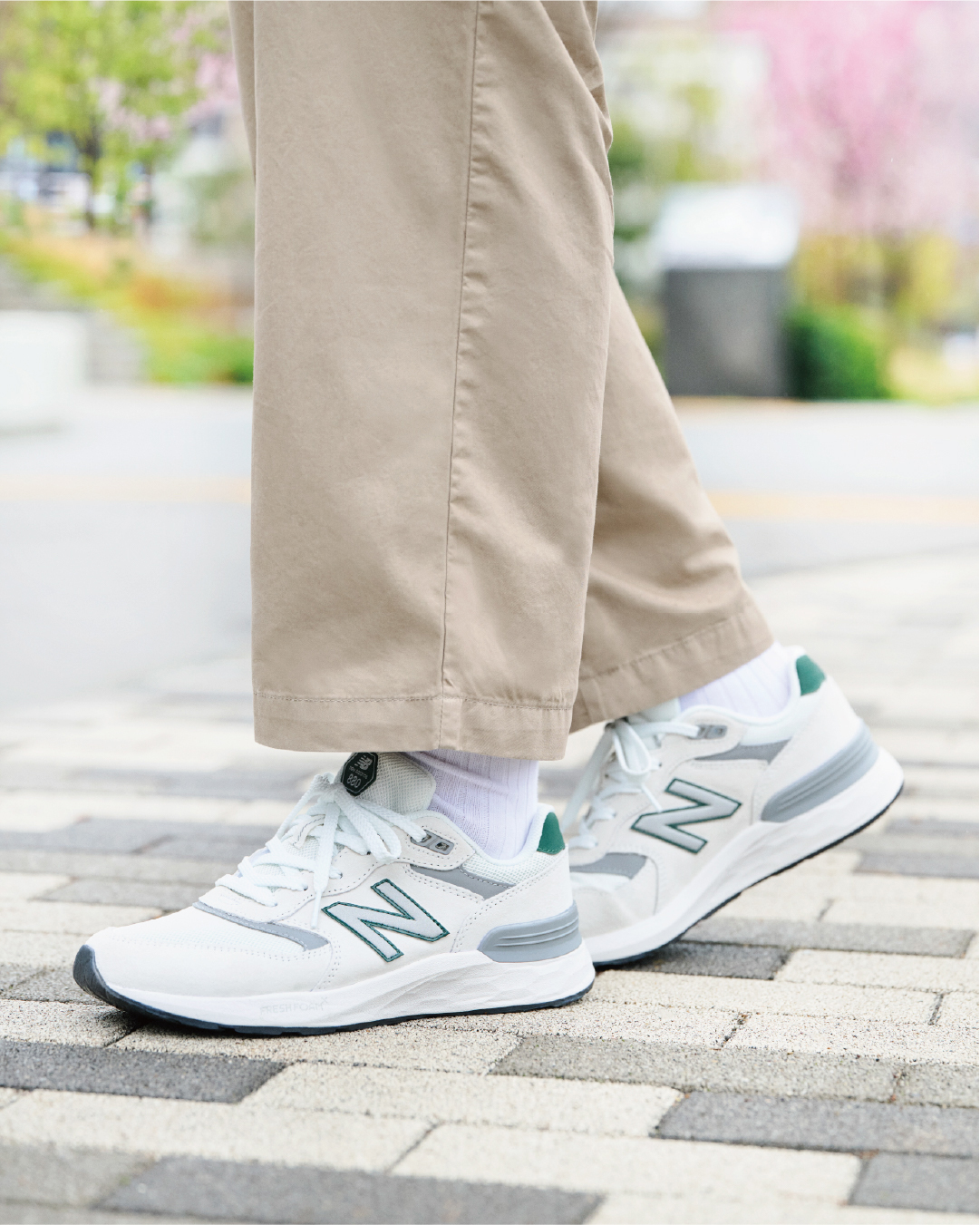 �E�H�[�L���O�V���[�Y 880�bNew Balance�@�R�[�f�B�l�[�g