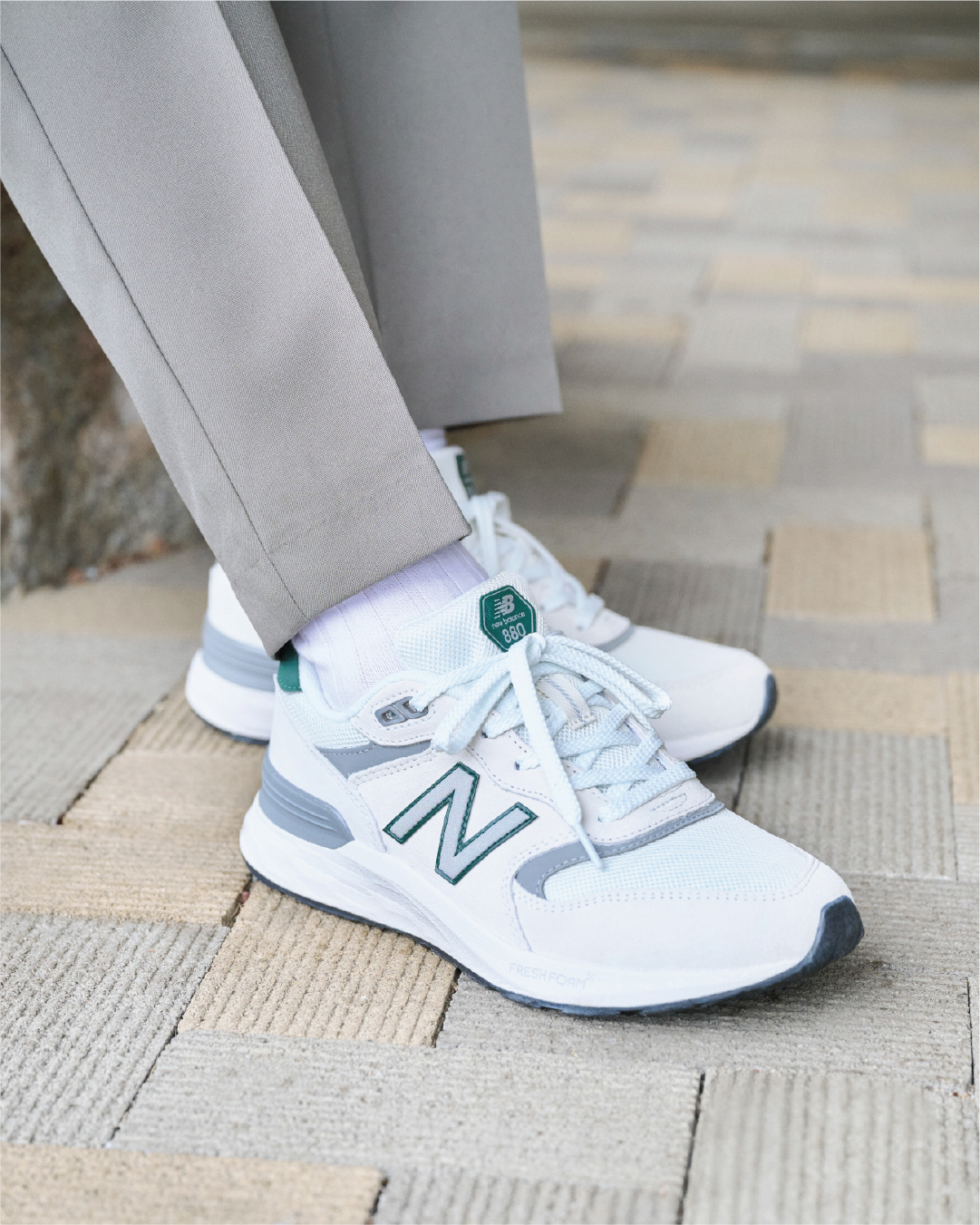 �E�H�[�L���O�V���[�Y 880�bNew Balance�@�R�[�f�B�l�[�g
