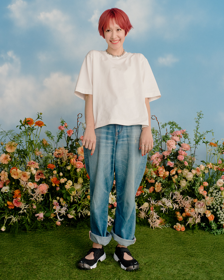 AIR RIFT�ł���y�₩�ȃX�^�C�� �ؑ��J�G�����񒅗p�bNIKE �R�[�f�B�l�[�g