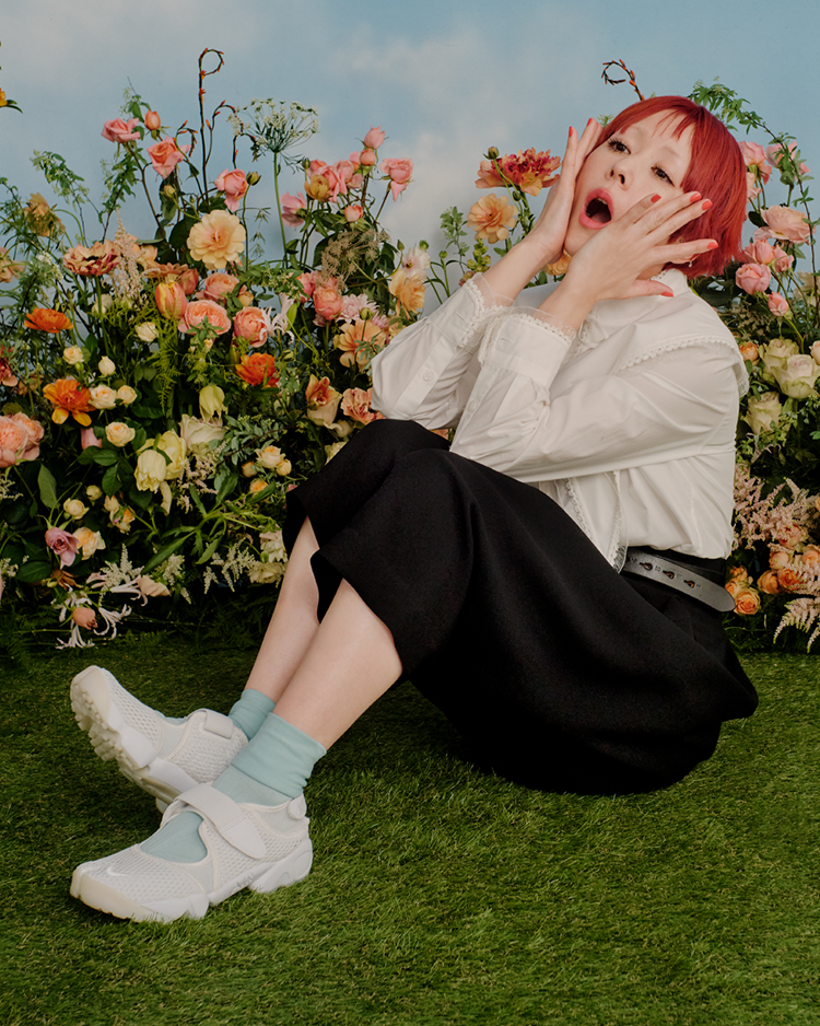 AIR RIFT�ł���y�₩�ȃX�^�C�� �ؑ��J�G�����񒅗p�bNIKE �R�[�f�B�l�[�g