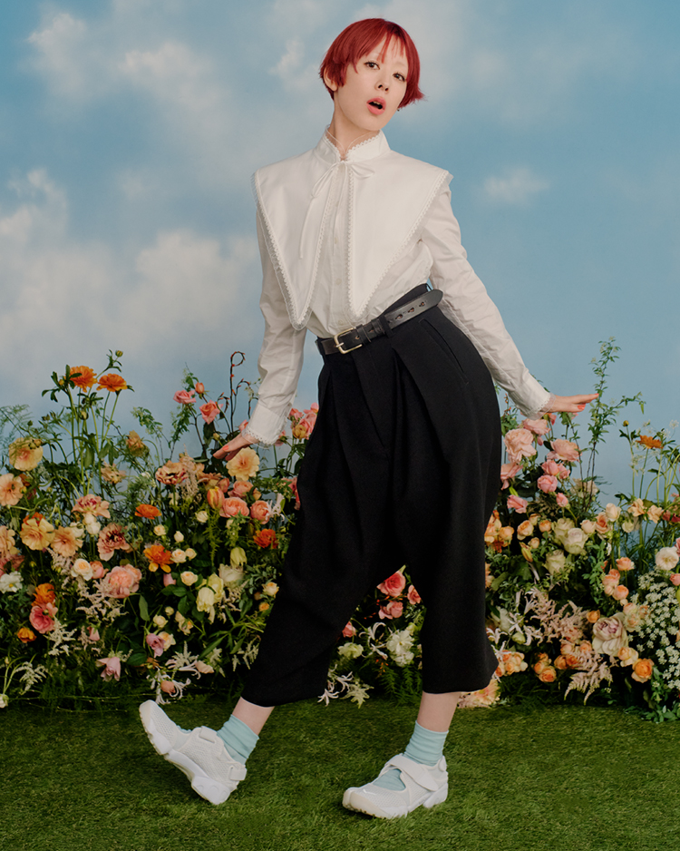 AIR RIFT�ł���y�₩�ȃX�^�C�� �ؑ��J�G�����񒅗p�bNIKE �R�[�f�B�l�[�g