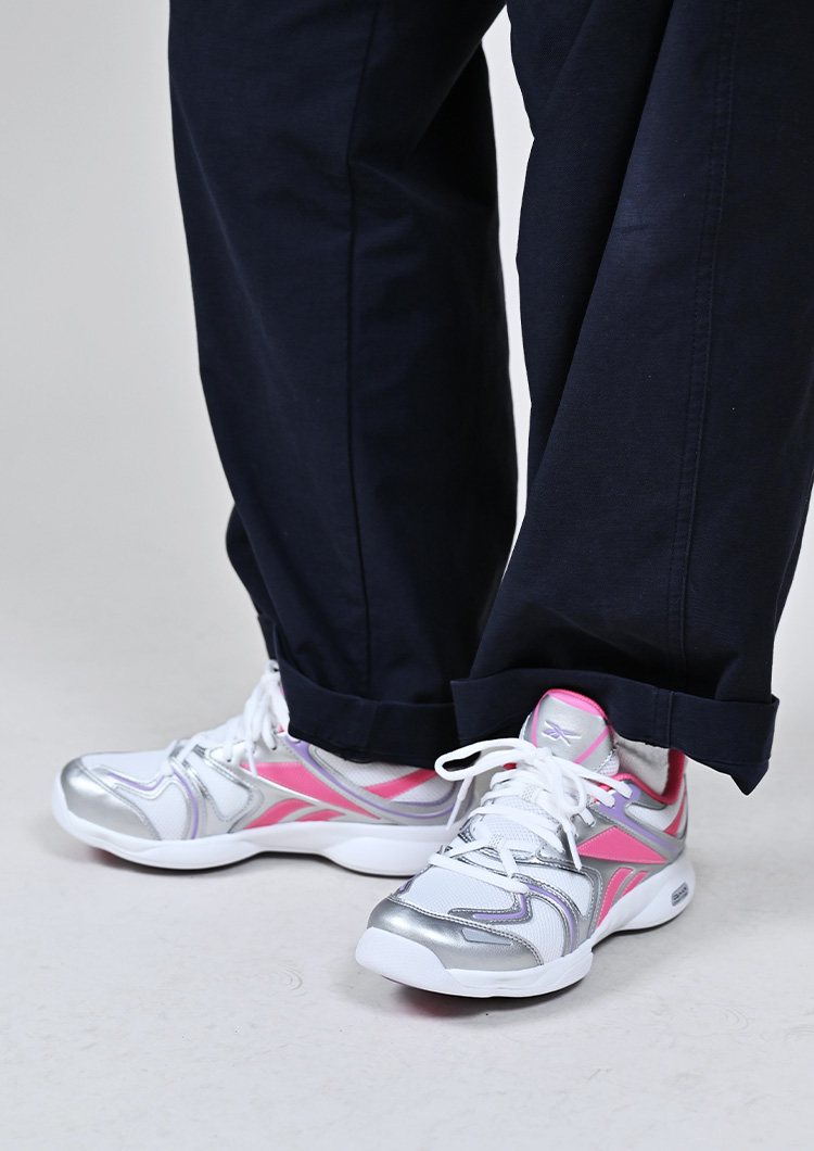 Reebok EASYTONE | �X�^�b�t�R�[�f�B�l�[�g