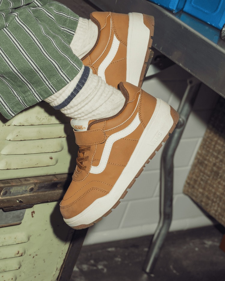 VANS KIDS FALL&WINTER 2026 �R�[�f�B�l�[�g