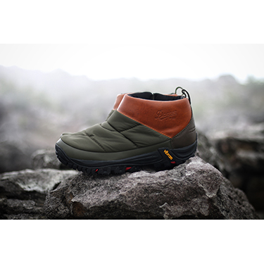 ��Danner���~��NANGA����3�e�R���{���[�V�������f��2�킪�o��uFREDDO OVER BOOTS�v�u FREDDO LO NANGA�v