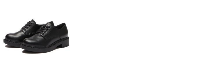 コーデのアクセントとなるマニッシュシューズからトレンドの厚底を多数