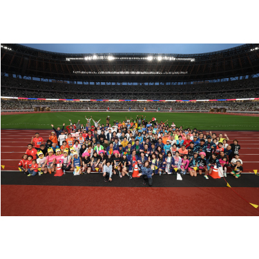 ABC-MART�ƃA�V�b�N�X�����̃����j���O�C�x���g�uRUNNERS EXPO ABC-MART�}���\���v�J�� ���ʃQ�X�g�ɁA���������A�J��^�����񂪓o��I�J���J�E���g�_�E���A�\���������{�I�I