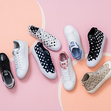 adidas Originals�l�C���f�� 2023�N�g�����h�̃M���K���`�F�b�N�E�h�b�g�����̃f�U�C���I�t�����`�J�W���A���ŉ��� ABC-MART�I���W�i���V���[�Y���o��Iadidas Originals �uFRENCH PACK�v